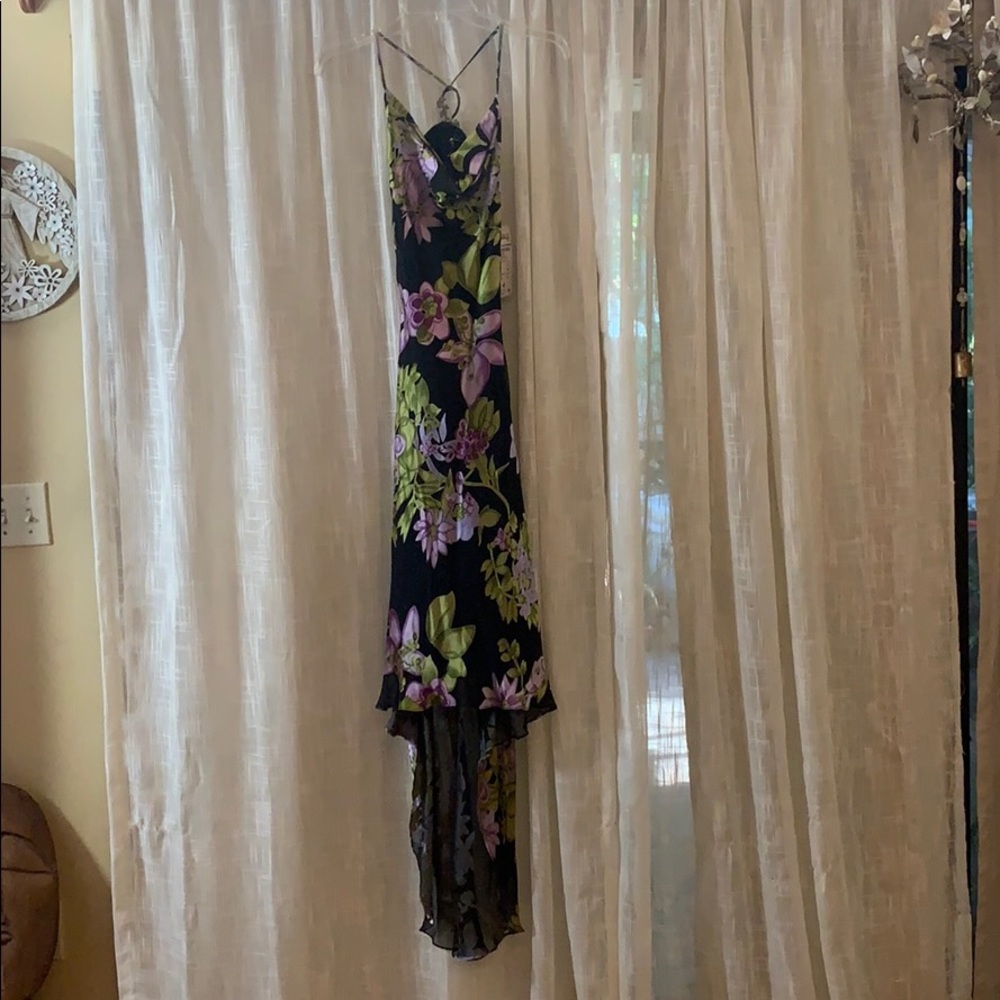 NWT Joseph Ribkoff gown with train & jewels❤️. SOLD ❗️